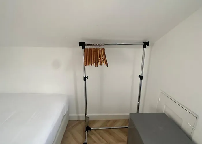 Rooftop Center Apartment *